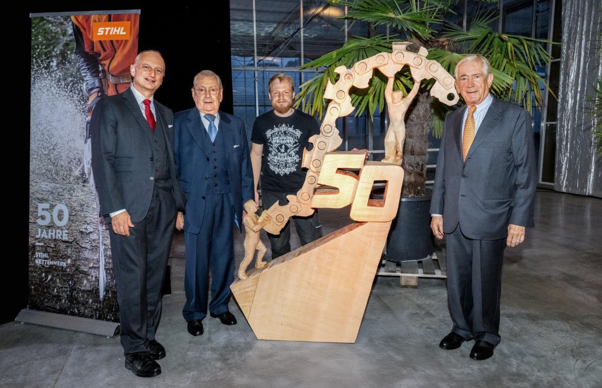 Group photo with Dr Nikolas Stihl on the occasion of the anniversary in the USA.